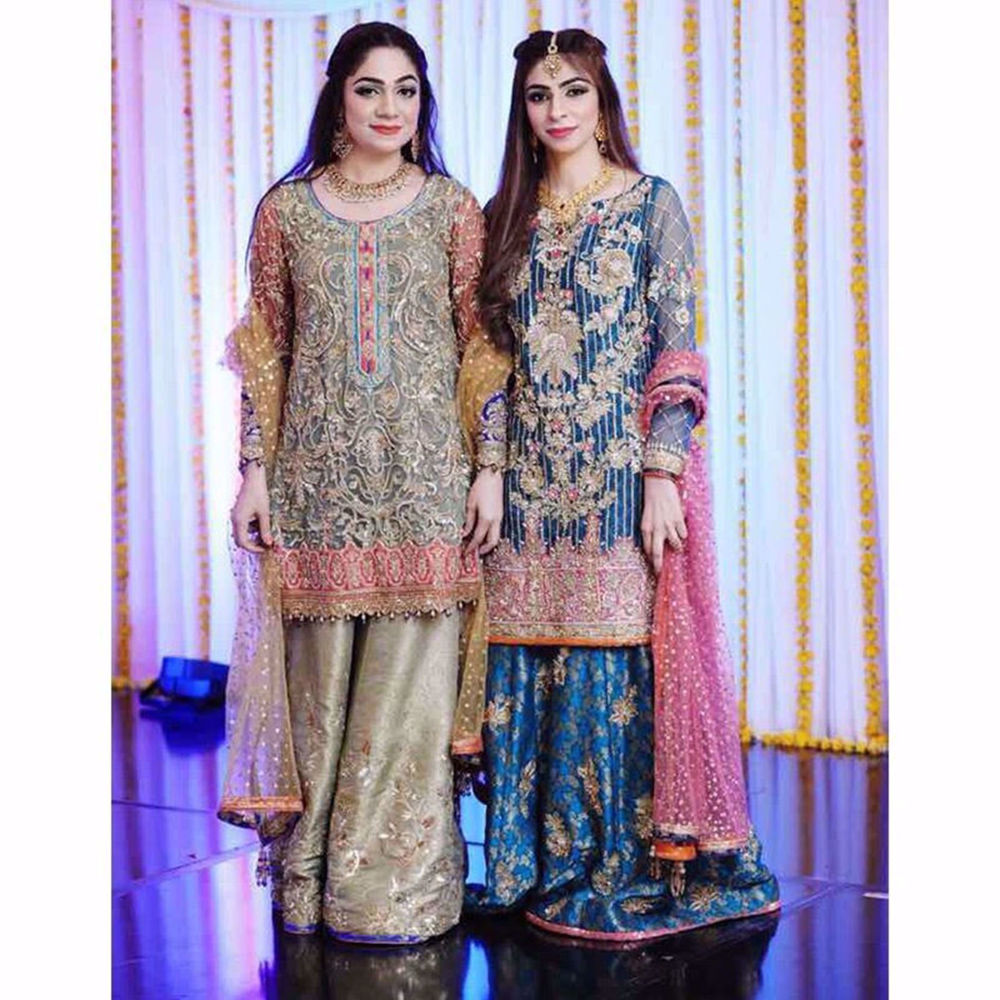 Picture of BEAUTIFUL CUSTOM OUTFITS BY NOMI ANSARI