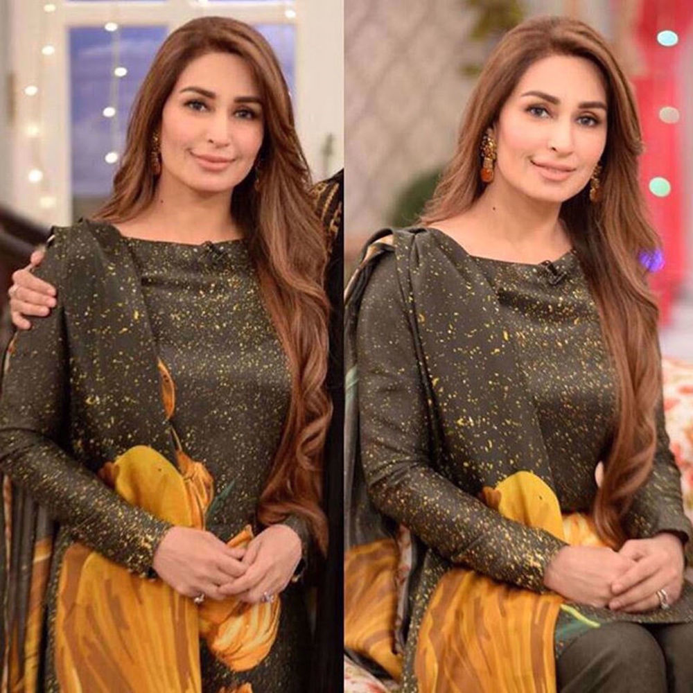 Picture of REEMA KHAN DAZZLES IN GOLD TULIP