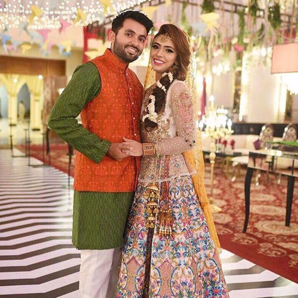 Picture of The handsome Yasin Kodvavi & the beautiful Sana at their #mehndi wearing #Nomiansari