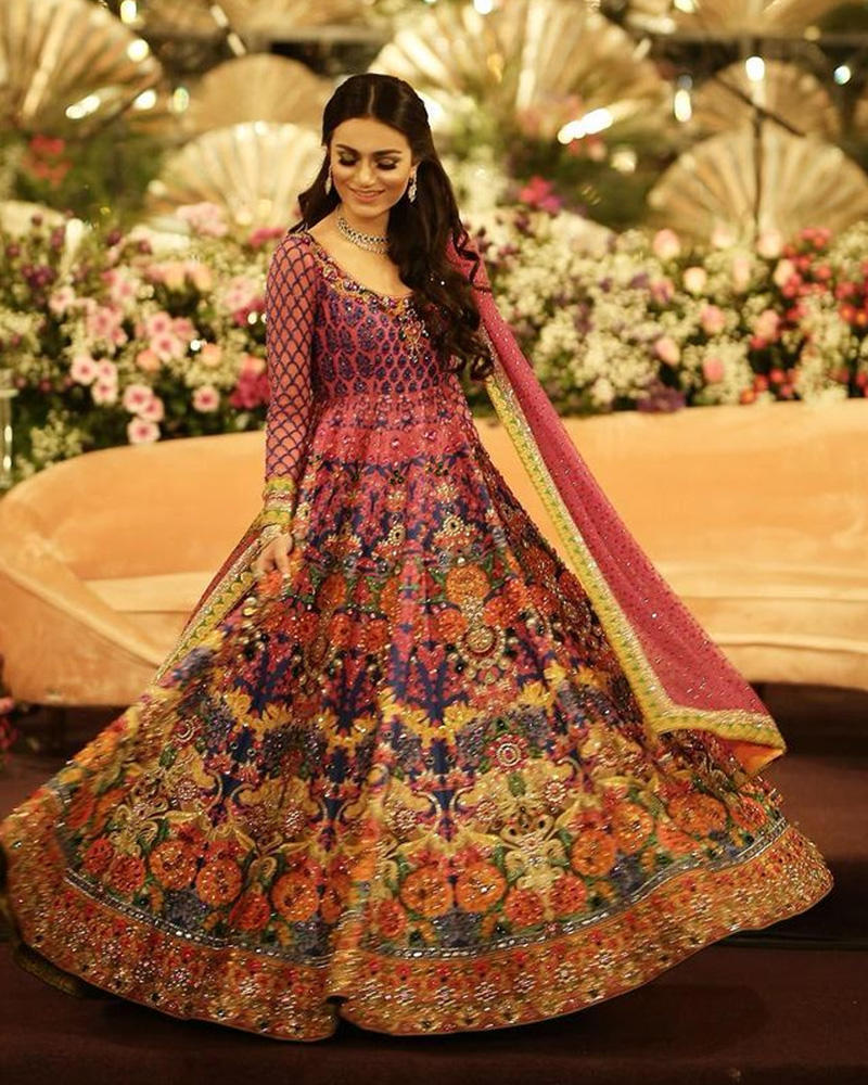 Picture of Mahnoor pairs our gorgeous new anarkali with a same coloured dupatta with borders and coloured accents for that signature Nomi Ansari touch.
